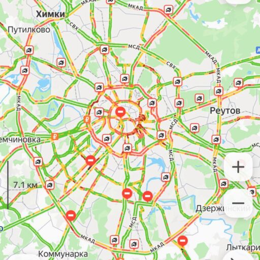 Пробки в столице достигли 8 баллов